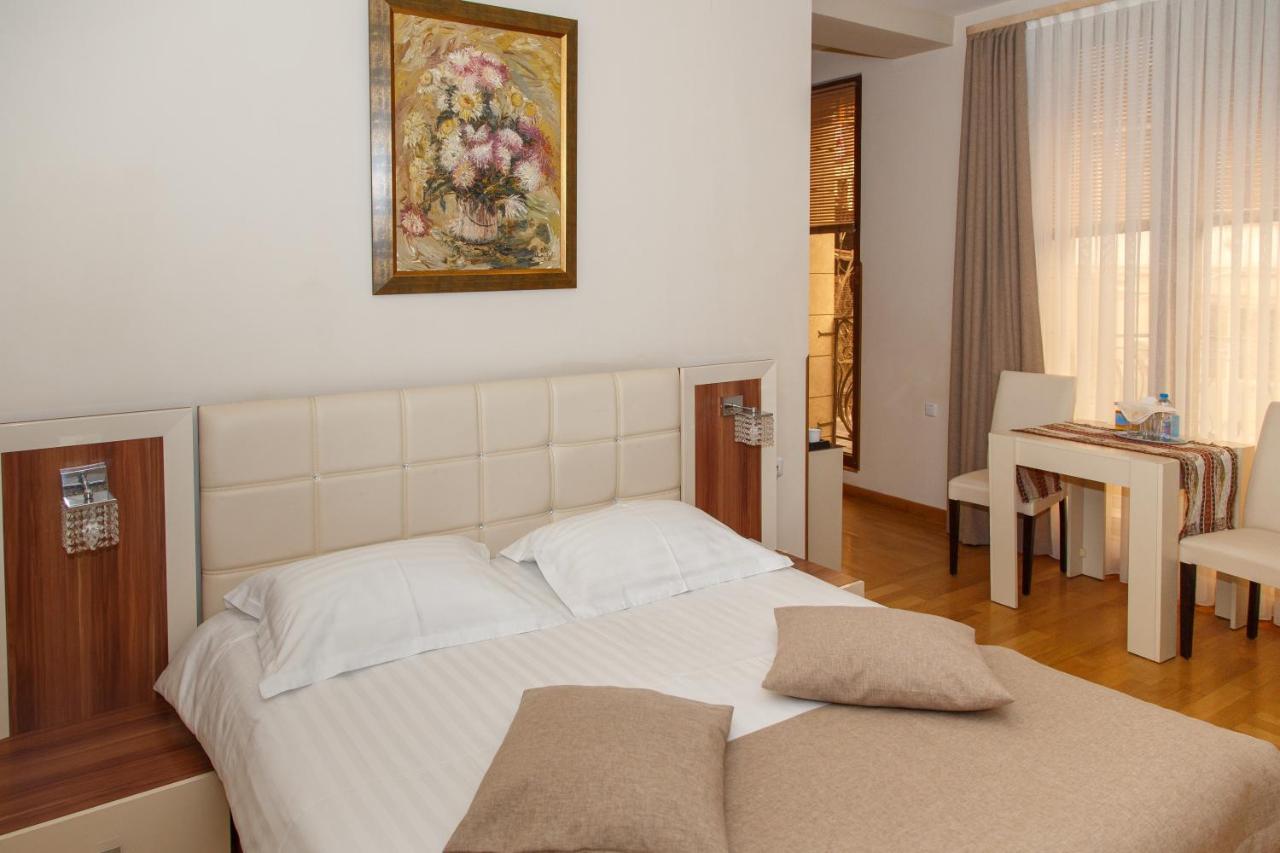 Daniel Boutique Hotel Yerevan Ngoại thất bức ảnh