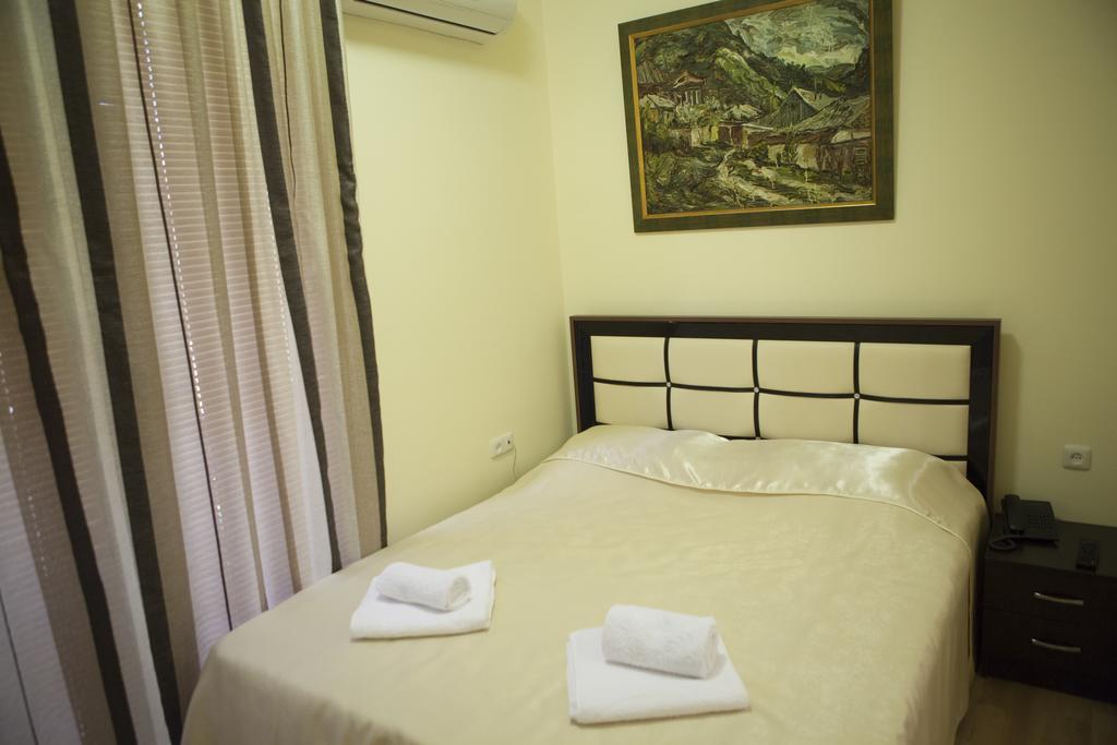 Daniel Boutique Hotel Yerevan Ngoại thất bức ảnh