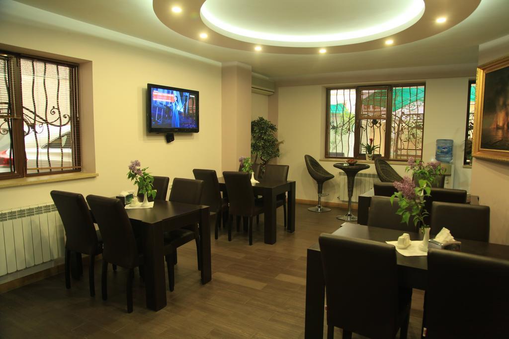 Daniel Boutique Hotel Yerevan Ngoại thất bức ảnh