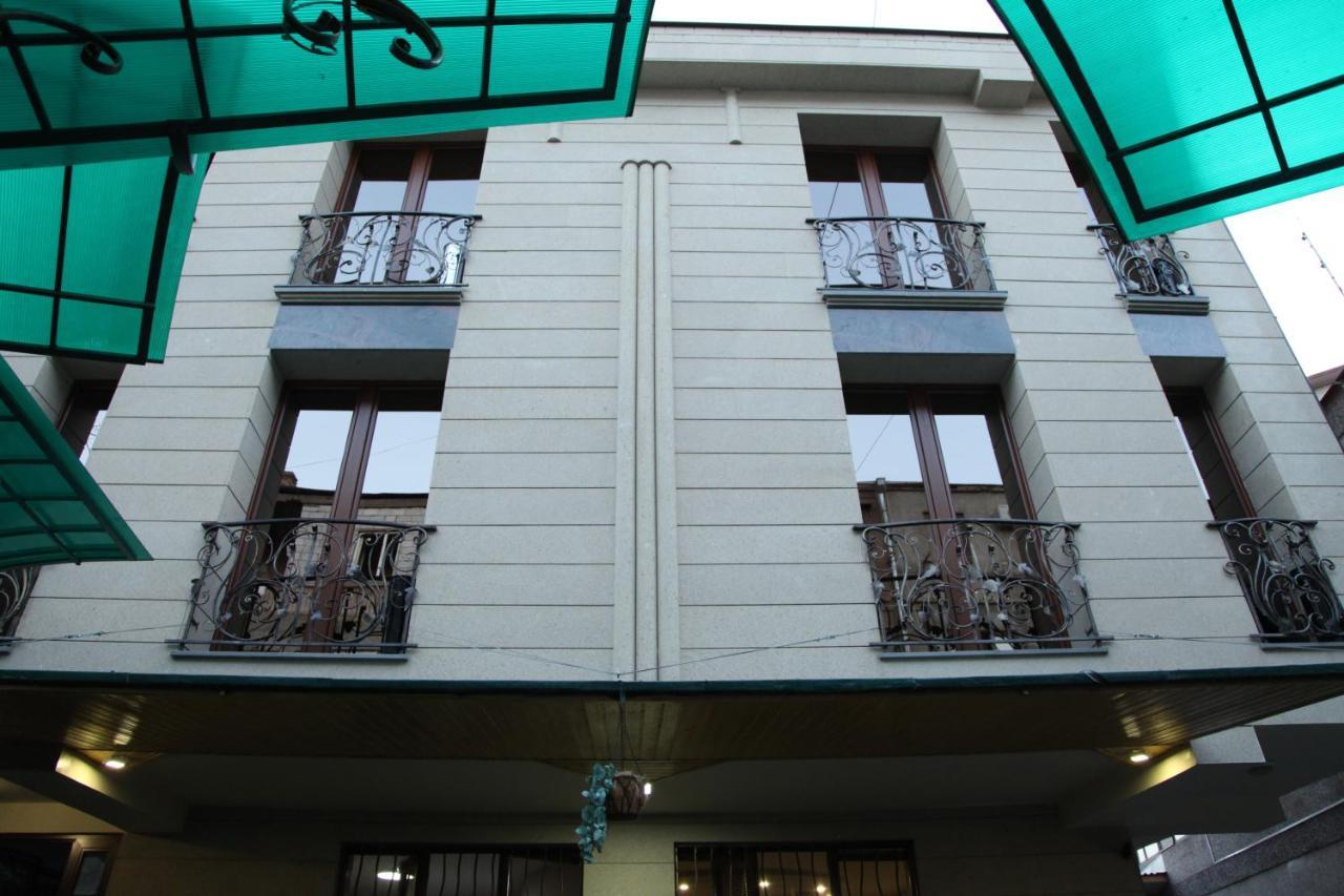 Daniel Boutique Hotel Yerevan Ngoại thất bức ảnh